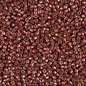 8/0 Delica Duracoat Glvn Dk Berry-50 Gm Bg - DBL-1842-50
