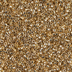 15/0 Delica 24kt Lt Gold Plt -50gm Bg - DBS0034