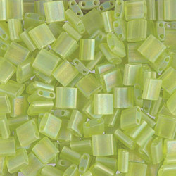 Tila Bead 5mm Matte Transp Chartreuse Ab-50gm/bg - TL143FR