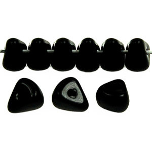 Unique Triangle Shape 9x6mm Jet 250gr (23980)