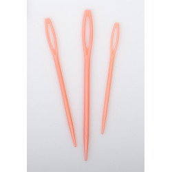 Tulip - Plastic Yarn Needles (3 pcs) 	