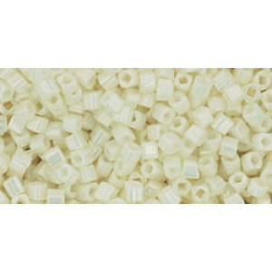 TOHO Cube 1,5mm Opaque-Lustered Navajo White 250gr - TC-01-122
