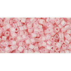 TOHO Cube 1,5mm Ceylon Innocent Pink 250gr - TC-01-145