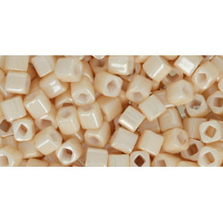 TOHO Cube 4mm Opaque-Lustered Lt Beige 250gr - TC-04-123