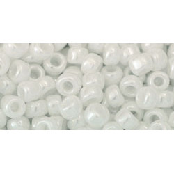 TOHO Round 6/0 Opaque-Lustered White 250gr - TR-06-121 TOHO Round 6/0 Opaque-Lustered White 250gr - TR-06-121