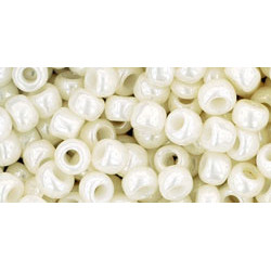 TOHO Round 6/0 Opaque-Lustered Navajo White 250gr - TR-06-122 TOHO Round 6/0 Opaque-Lustered Navajo White 250gr - TR-06-122