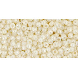 TOHO Round 11/0 Opaque-Lustered Navajo White 250gr - TR-11-122