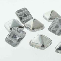 Pyramid Stud 12mm Crystal Labrador-12Bds/ St- 10St/Bg