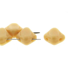 2 Hole Silky 6mm Opaque Beige -40Bds/St-6St/Bg